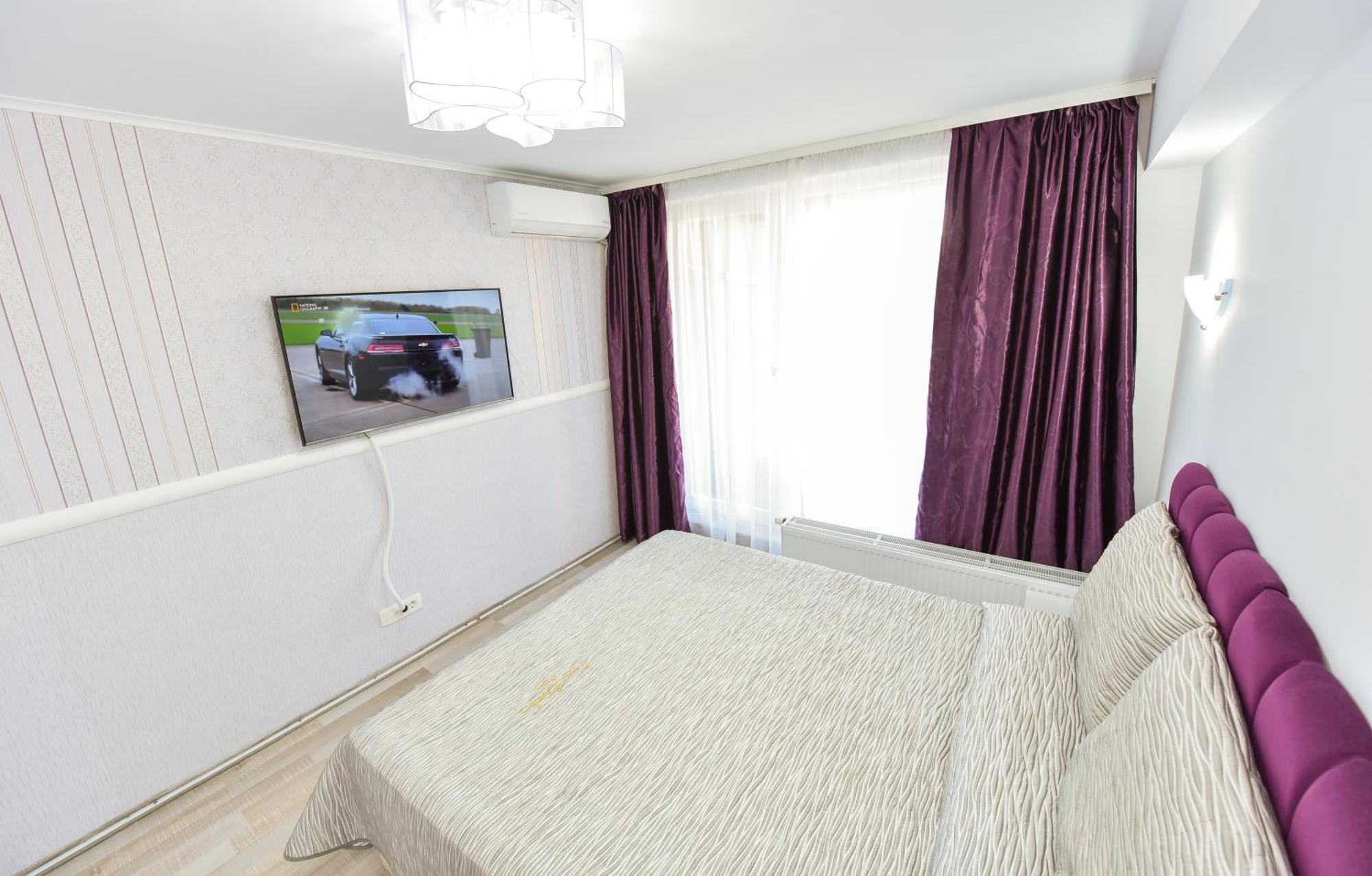 Dracula Adventure Tours Accommodation Bucarest Exterior foto